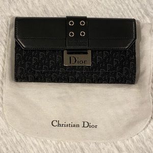 CHRISTIAN DIOR Monogram Street Chic Flap Wallet Black